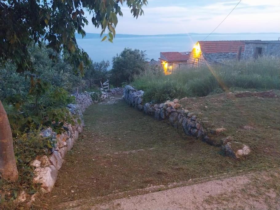 Art House Old Village Jesenice  Ngoại thất bức ảnh