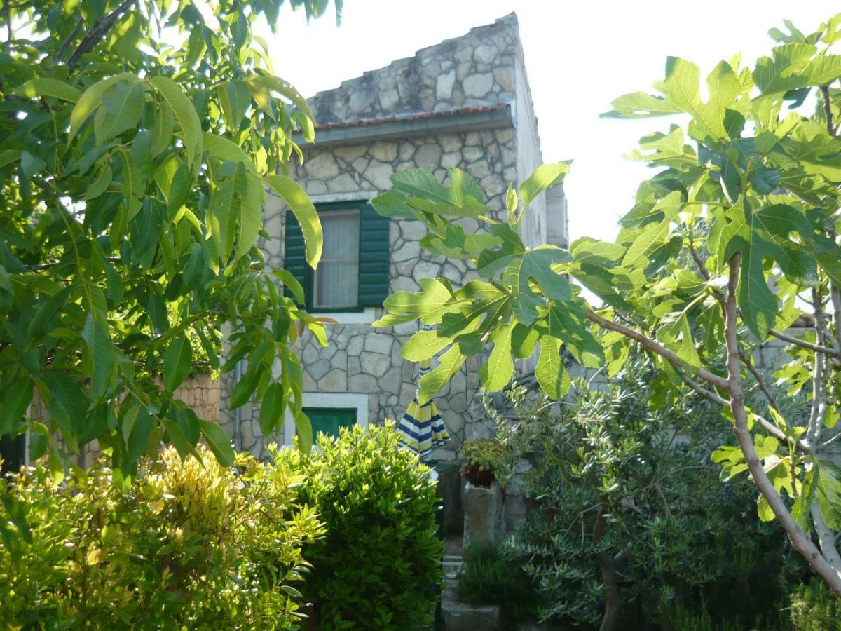 Art House Old Village Jesenice  Ngoại thất bức ảnh